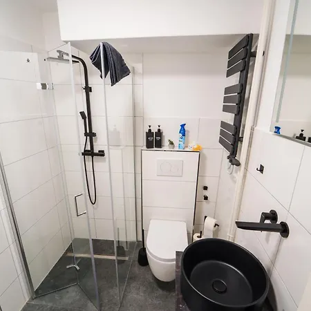 Exklusive 1-zimmer Stadtwohnung In Brema