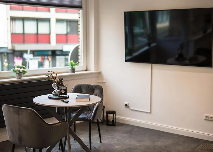 아파트 Exklusive 1-zimmer Stadtwohnung In *